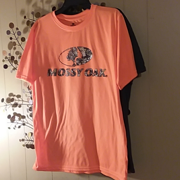 3 Tee's - Picture 3 of 4